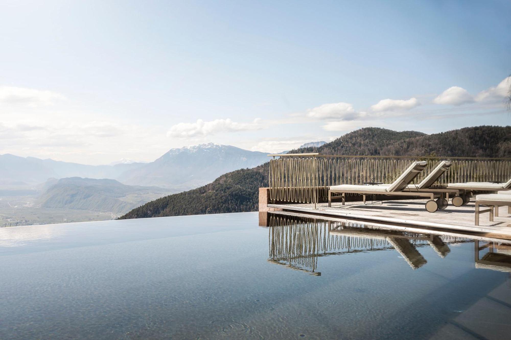 Hotel Belvedere - Fine Dining, Hideaway & Spa San Genesio Atesino Esterno foto