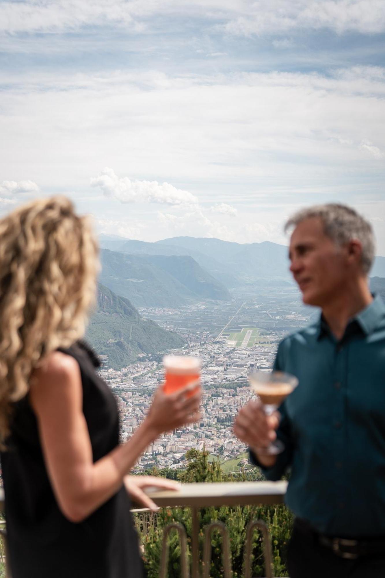 Hotel Belvedere - Fine Dining, Hideaway & Spa San Genesio Atesino Esterno foto